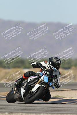 media/Oct-13-2025-Moto Forza (Mon) [[a66d839500]]/4-C Group/Session 3 (Turn 16)/